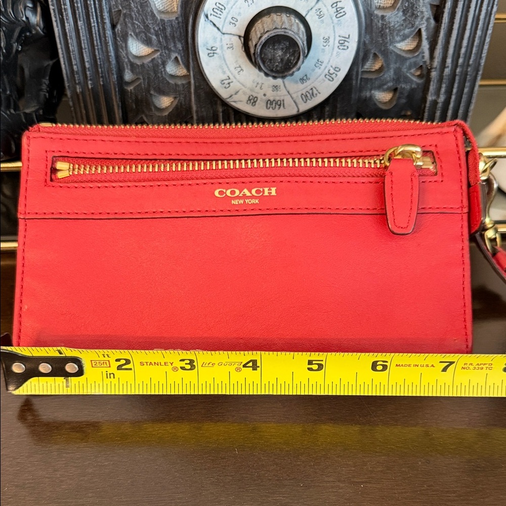 Coach Vintage orange Red smooth leather Wristlet